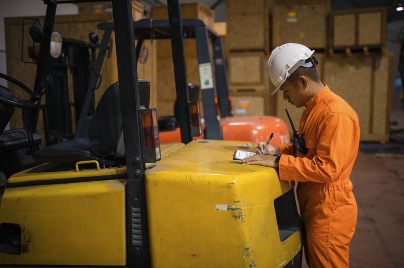 Basic Teknisi Forklift